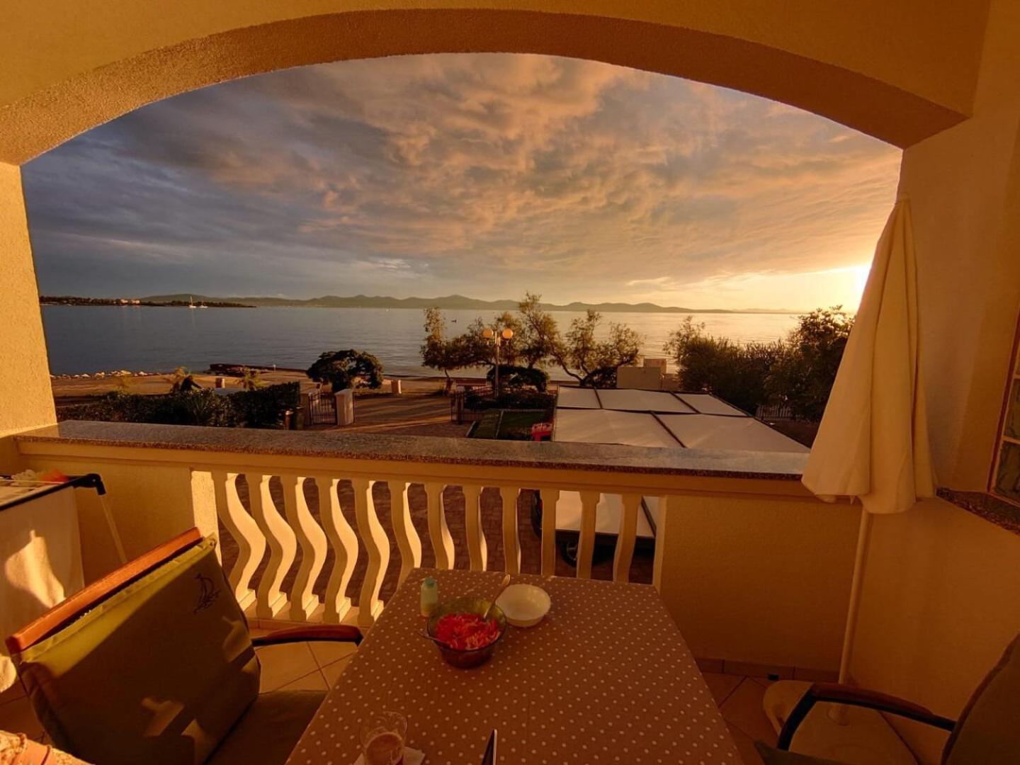 Apartments Petin Zadar Eksteriør billede